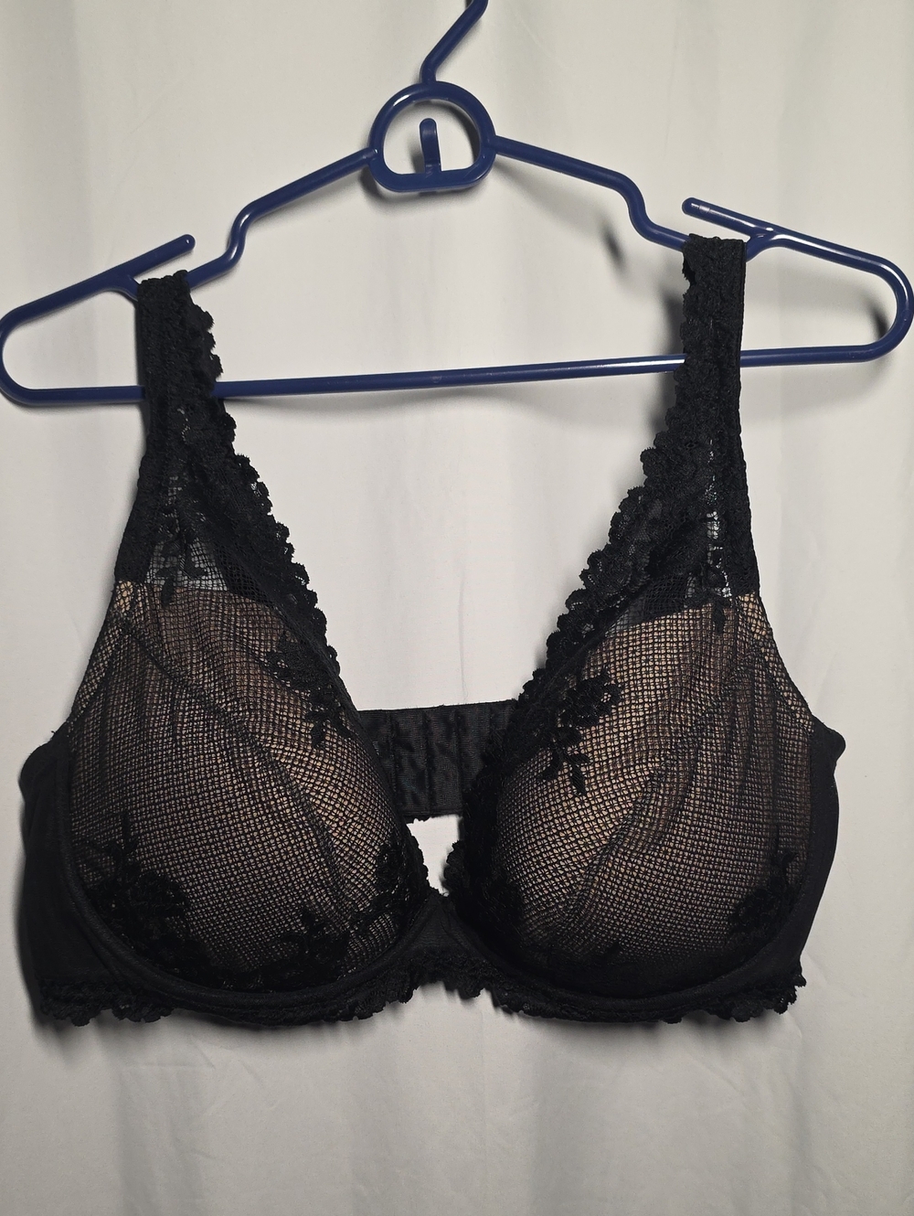 intimissimi Black Lace Underwire Bra with Sheer Mesh